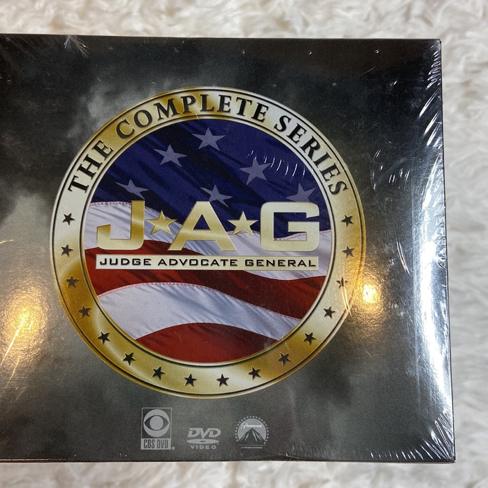 JAG The Complete Series 55 Disc DVD Set - Picture 6 of 7